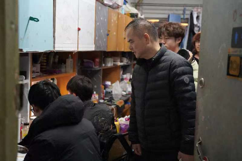图片2 图片2
